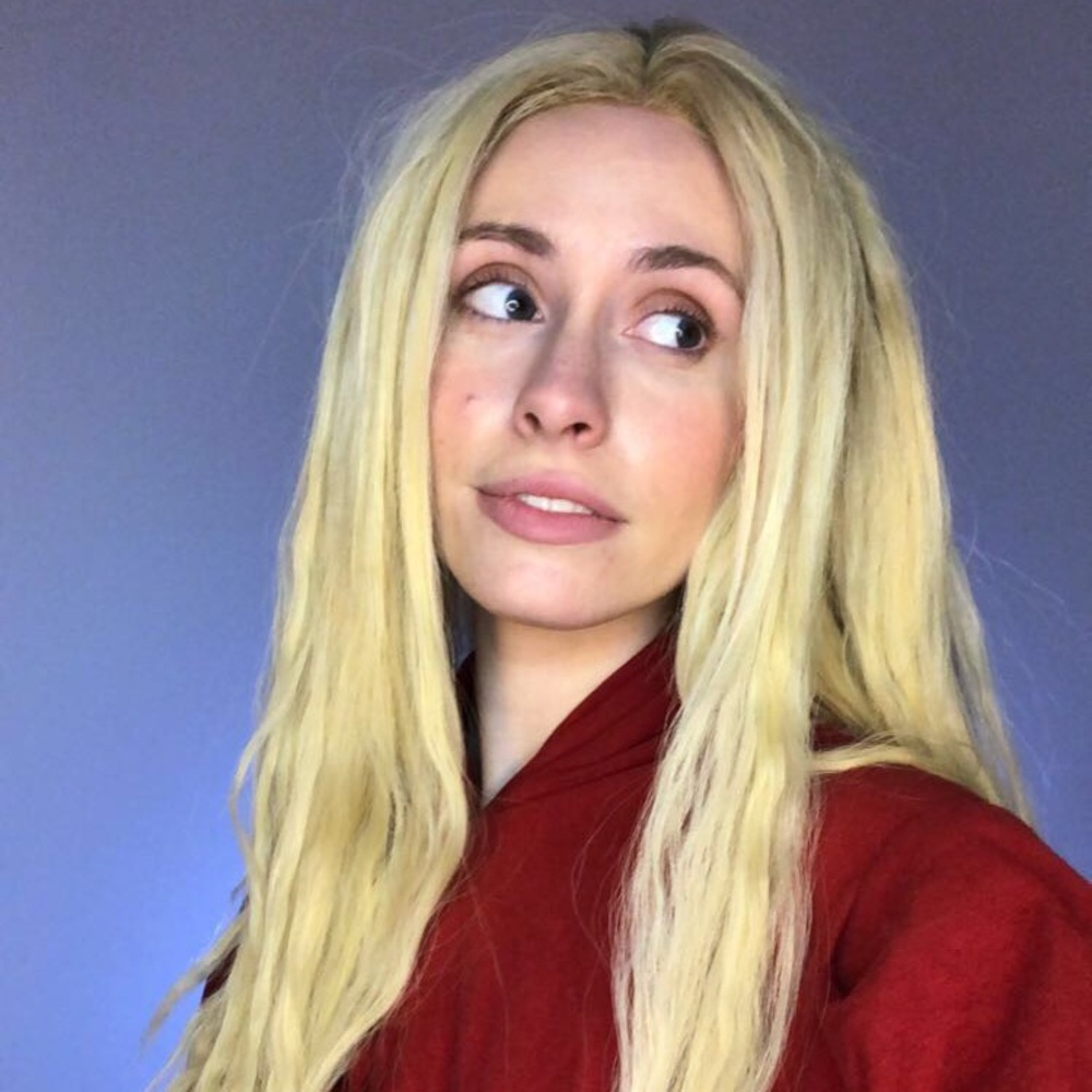 Lacefront blonde wig